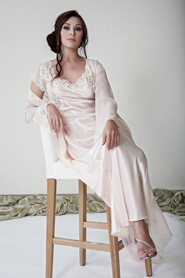 Spectacular Silk Gown and Robe ~ Jane Woolrich - Lingerie Briefs ~ by Ellen  Lewis