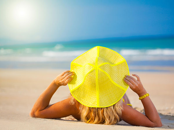 splash_of_summer_beach_hat_sun_women_ocean_hd-wallpaper-1846557
