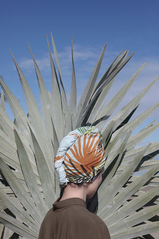 Andrea Pimentel modeling a SuTurno scarf