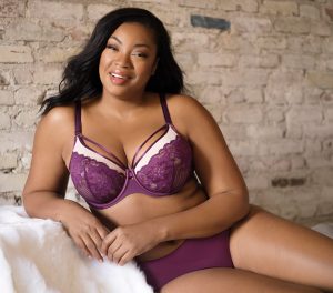 Curvy couture Lace Push-up Tulip Balconette Bra in Black