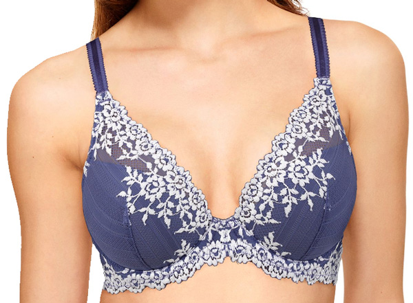 Wacoal Embrace Lace™ Plunge Convertible Contour Underwire Bra