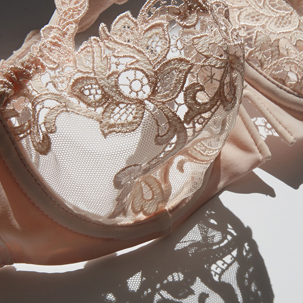 Simone Perele Lingerie photographed by Stephanie Hynes for Lingerie Briefs