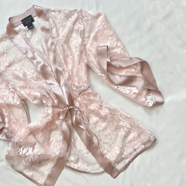 new Emma Harris Essential Elegance kimono available soon at Fenwick - featured on Lingerie Briefs