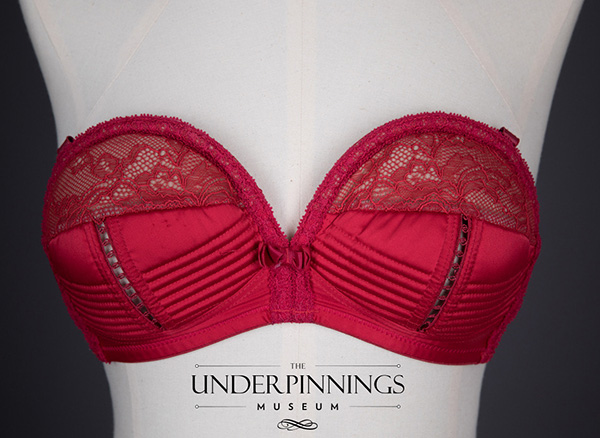 Dita Von Teese overwire bra at the Underpinnings Museum as featured on Lingerie Briefs