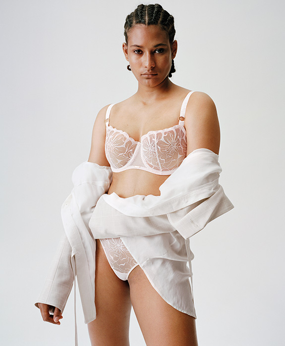 Chantelle Fleurs demi-cup bra as featured on Lingerie Briefs