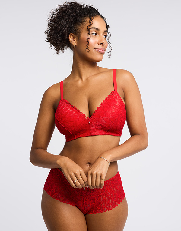 Montelle Lacy Wire-free Bra and Brazilian featured on Lingerie Briefs