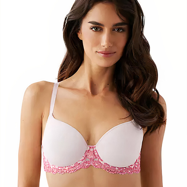 Wacoal Embrace Lace Bra in Chateau Rose featured on Lingerie Briefs