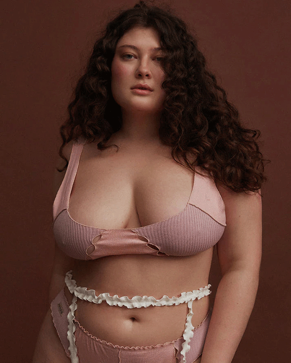 Londi Lingerie as featured on Lingerie Briefs